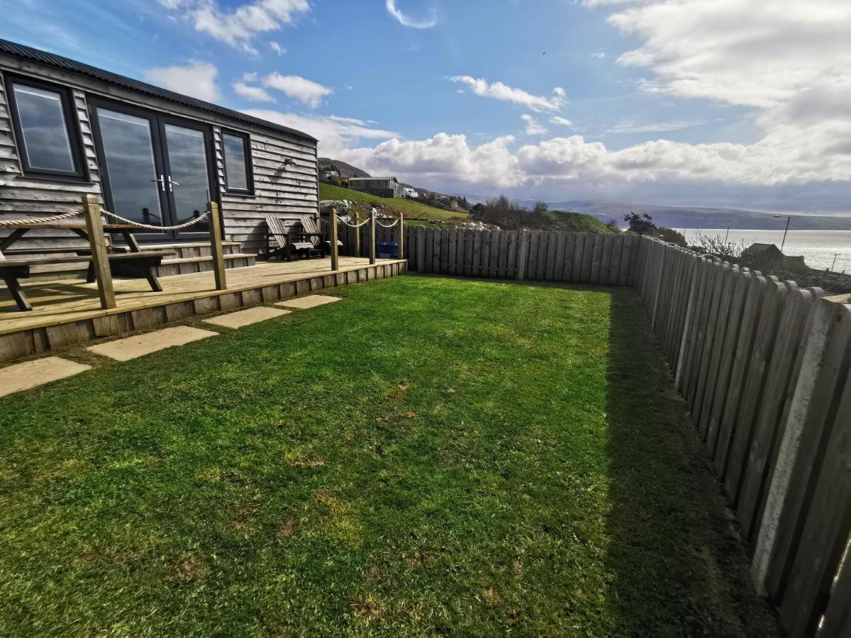 Allibella Shepherds Hut, Amazing Seaview, Private Garden, Pet Friendly *